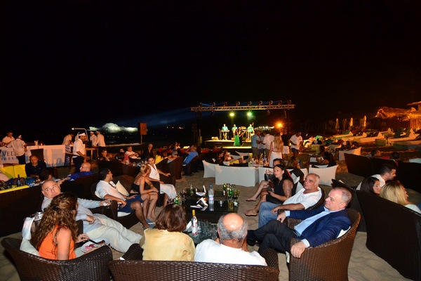 Edde Sands BBQ Pieds Dans Leau